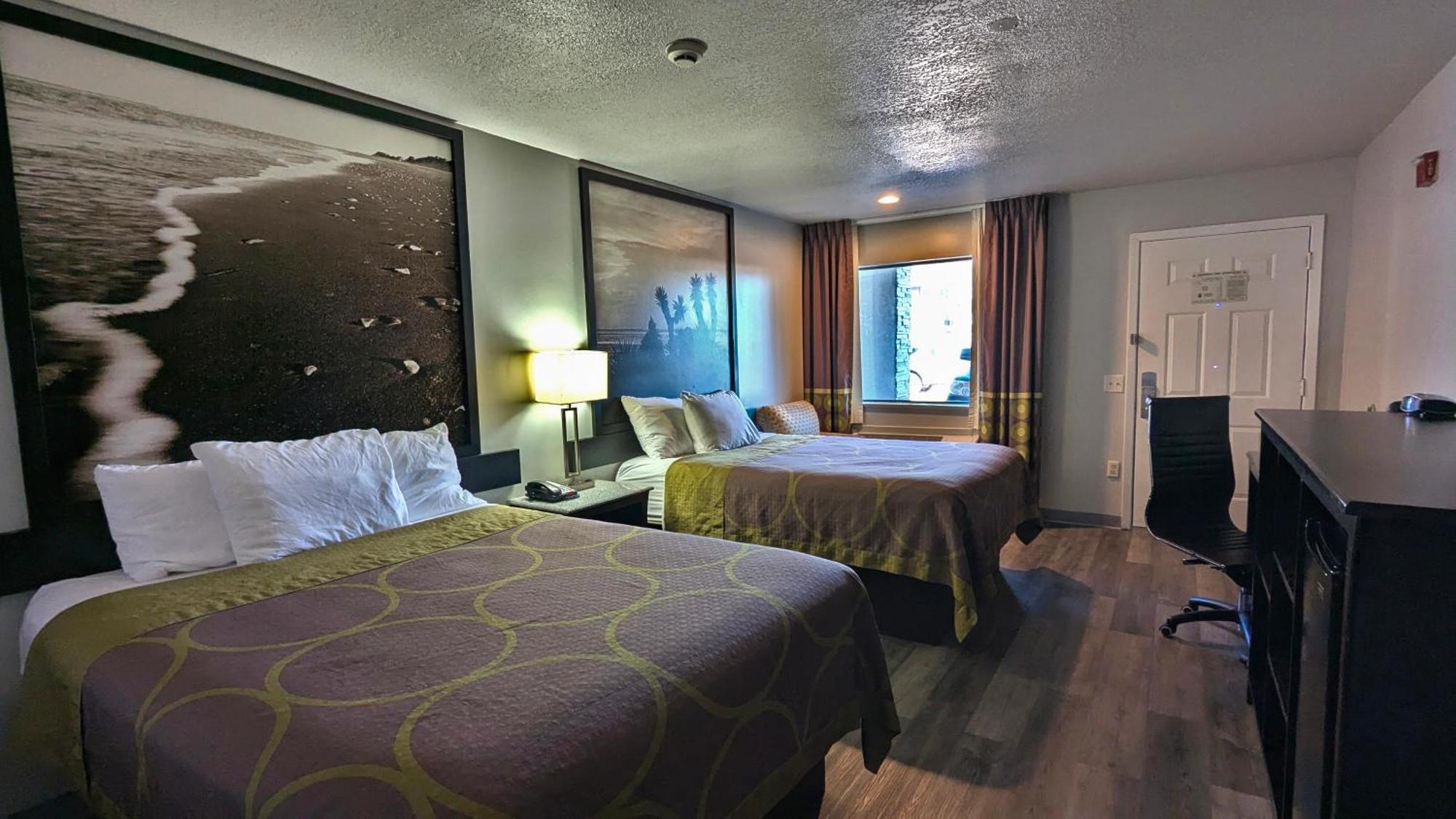 Super 8 By Wyndham Houston/Willowbrook Hwy 249 Dış mekan fotoğraf